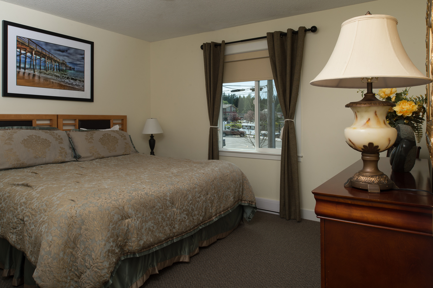 Bayshore Waterfront Inn - Two Bedroom - #205
